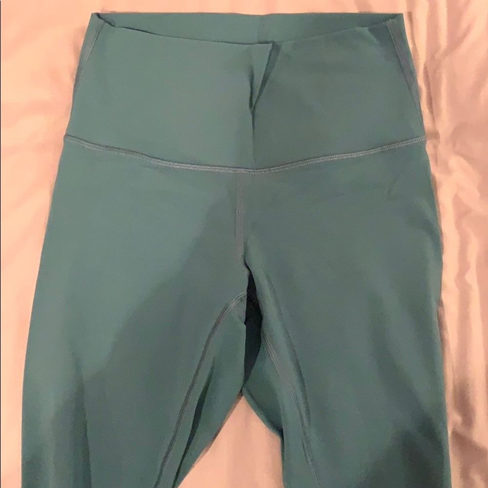 Lululemon Wunder Under Full on Luxtreme 28’’